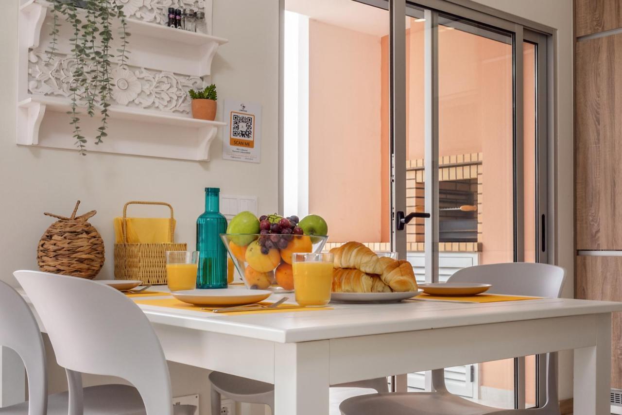 Sunny Brand New 2-Bedroom Apt - 500M From Praia Da Rocha With Ac And Pool! 波尔蒂芒 外观 照片