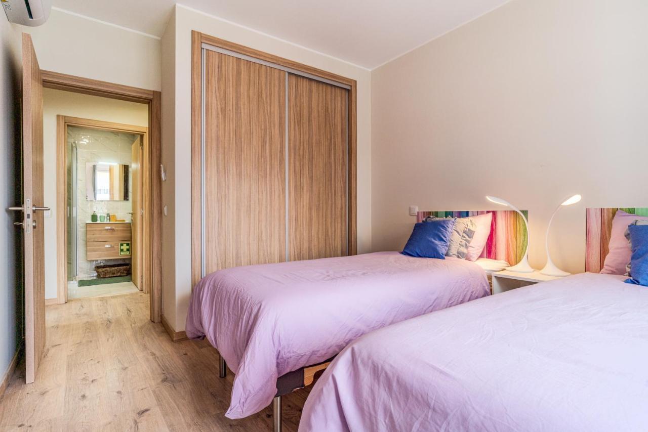 Sunny Brand New 2-Bedroom Apt - 500M From Praia Da Rocha With Ac And Pool! 波尔蒂芒 外观 照片