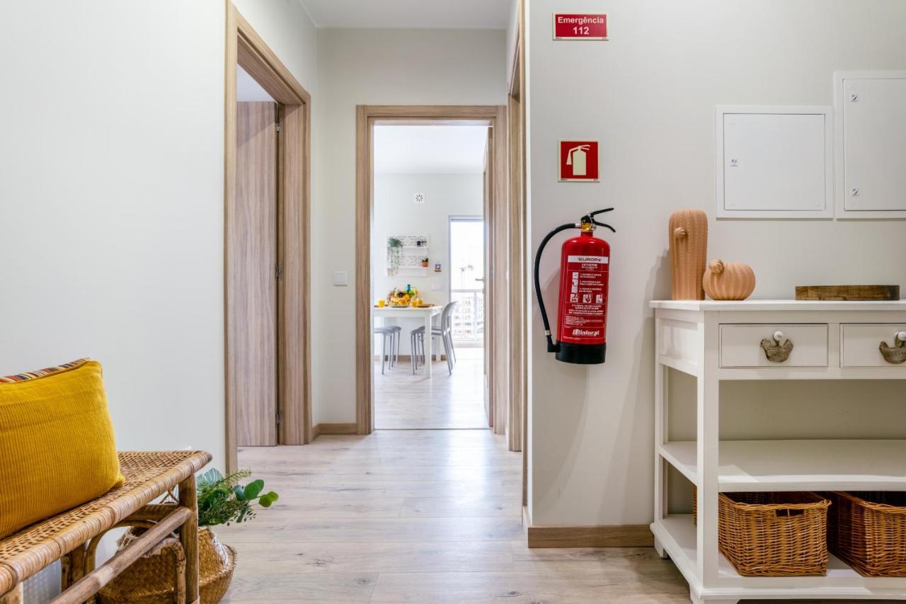Sunny Brand New 2-Bedroom Apt - 500M From Praia Da Rocha With Ac And Pool! 波尔蒂芒 外观 照片